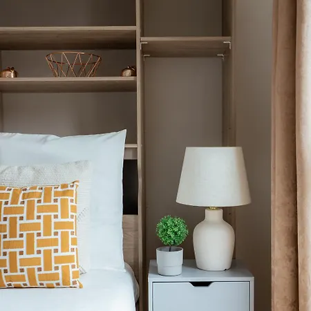 Magnificent In Châtillon