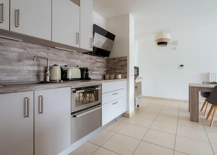 アパート Magnificent In Châtillon